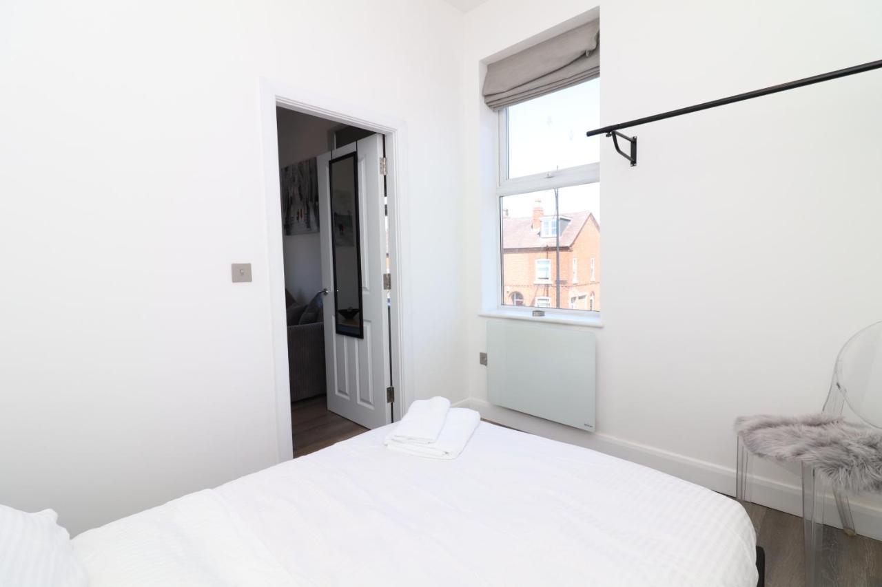 Hope House Apartments Честър Екстериор снимка