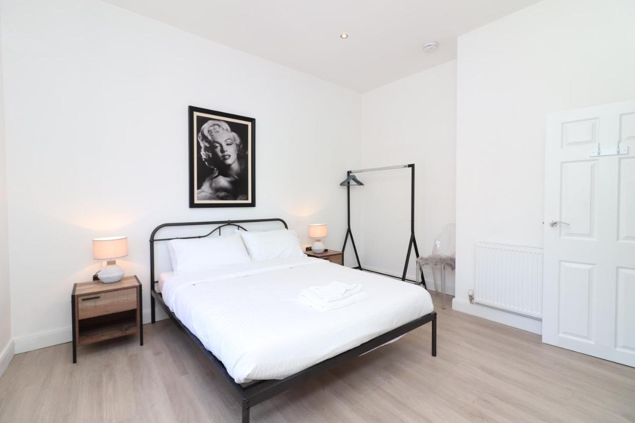 Hope House Apartments Честър Екстериор снимка